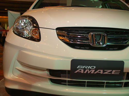 ไปงานเปิดตัว Honda Brio Amaze ที่ไม่รู้ข้อมูลตัวรถอะไรเลย นอกจาก Concert บี้ อย่างเดียว